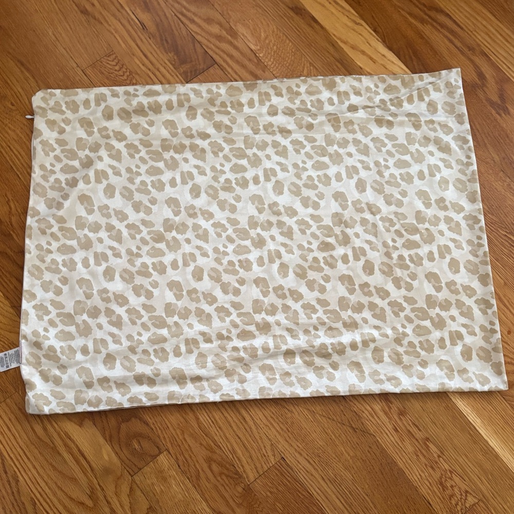 Kitsch Pillowcase / Queen